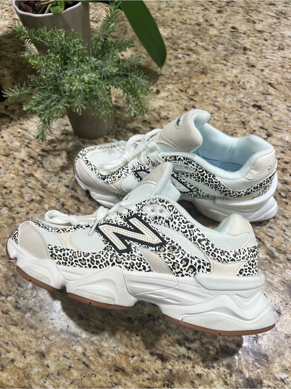 🔥Viral🐆 New Balance 9060 White and Black Leopard-Print Chunky Sneakers - Picture 4 of 13